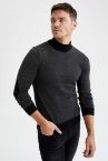 Slim Fit Yarım Balıkçı Yaka Triko Kazak