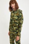Kamuflaj Desenli Kapüşonlu Beli Bağcıklı Crop Sweatshirt