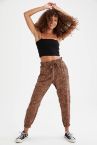 Standart Fit Desenli Sürdürebilir Viskon Jogger Pantolon