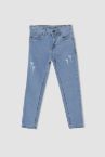 Erkek Çocuk Slim Fit Yıpratma Detaylı Jean Pantolon