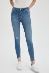 Rebeca Skinny Fit Yırtık Detaylı Jean Pantolon