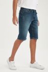 Regular Fit Yırtık Detaylı Jean Bermuda