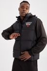 Defacto Fit Regular Fit NBA Chicago Bulls Lisanslı Çıkarılabilir Kapüşonlu Şişme Yelek