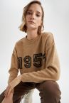 Bisiklet Yaka Oversize Fit İşlemeli Triko Kazak