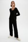 Fall In Love Yılbaşı Temalı Regular Fit V Yaka Dantelli Uzun Kollu Pijama Takımı