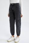 Jogger Fit Yüksek Bel Yan Cepli Jean Pantolon