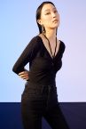 Slim Fit Yılbaşı Temalı V Yaka Boyundan Bağlamalı Uzun Kollu Tişört