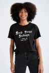 Regular Fit Gotik Slogan Baskılı Kısa Kollu Tişört