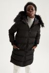Regular Fit Kapüşonlu Suni Kürklü Mont Uzun Şişme Parka