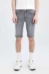 Skinny Fit Yırtık Detaylı Sürdürülebilir Jean Bermuda Şort