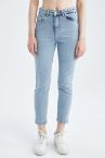 Slim Fit Yüksek Bel Yıkamalı Jean Pantolon