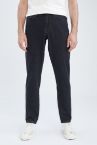 Regular Tapered Fit Jean Pantolon