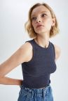 Regular Fit Halter Yaka Kolsuz Crop Top