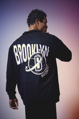 Oversize Fit Brooklyn Nets Licensed Long Sleeve Sweatshirt