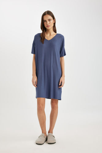 Fall in Love V-Neck Viscose Short Sleeve Nightgown