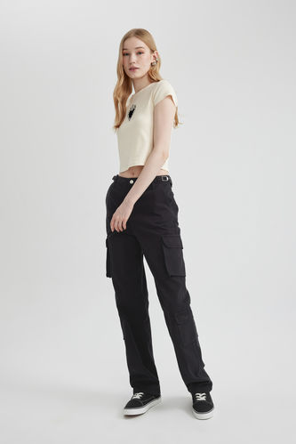 Straight Fit Cargo pants