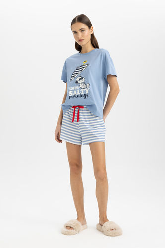 Fall in Love Snoopy Regular Fit Kısa Kollu Şortlu Pijama Takımı