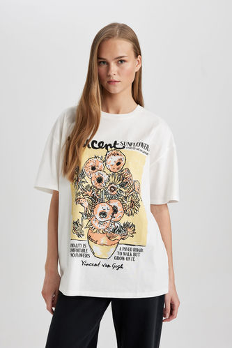 Oversize Fit Van Gogh Licensed Crew Neck Printed Short Sleeve T-Shirt
