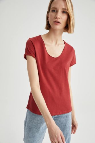 V Yaka Basic Relax Fit Kısa Kollu Tişört