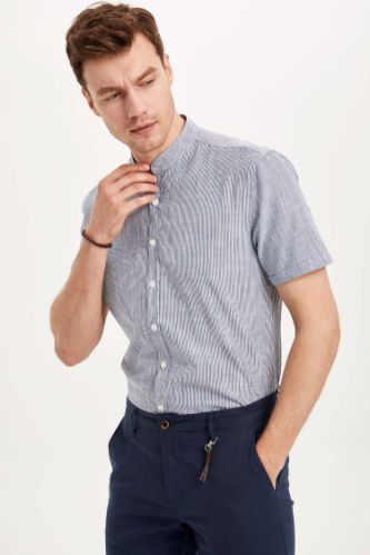 Modern Fit Hakim Yaka Desenli Kısa Kollu Gömlek