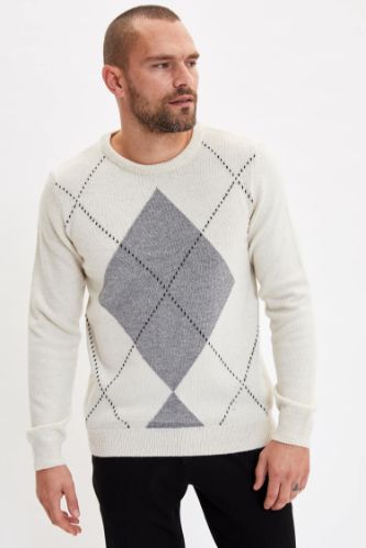 Jakarlı Desenli Slim Fit Bisiklet Yaka Triko Kazak