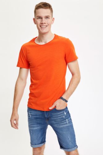 Slim Fit Bisiklet Yaka Basic Tişört