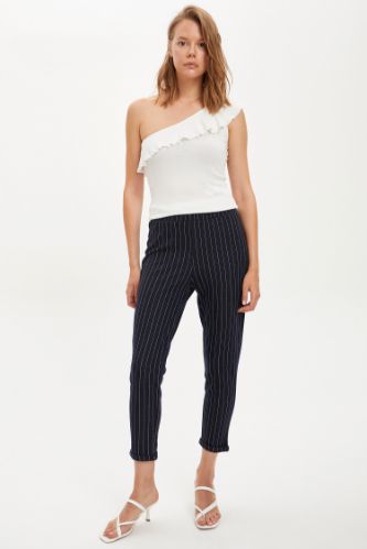 Relax Fit Çizgili Dokuma Pantolon