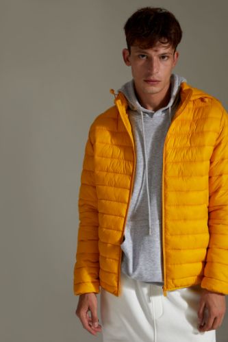 Slim Fit Kapüşonlu Şişme Mont