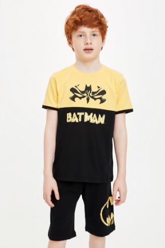 Erkek Çocuk Batman Lisanslı Tişört Bermuda Takım