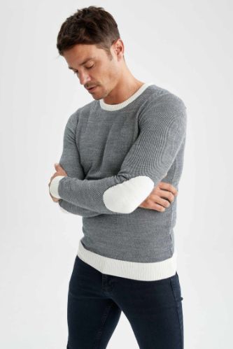 Slim Fit Bisiklet Yaka Yamalı Kol Detaylı Triko Kazak