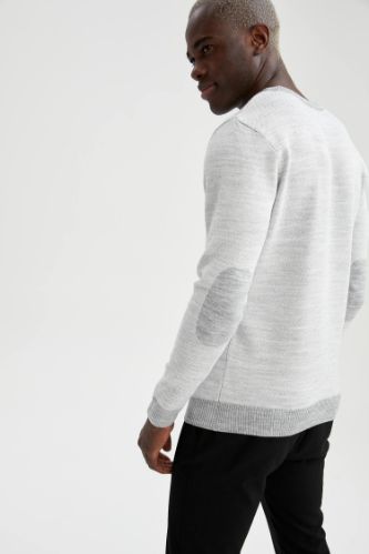 Slim Fit Bisiklet Yaka Yamalı Kol Detaylı Triko Kazak