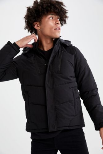 Slim Fit İçi Polarlı Kapüşonlu Kalın Mont