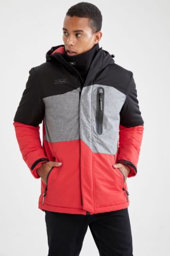 Blok Desenli Kapüşonlu Slim Fit Kalın Mont