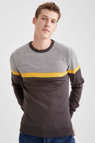 Blok Desenli Slim Fit Bisiklet Yaka Triko Kazak