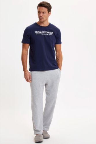 Baskılı Alt ve Üst Pijama Takımı