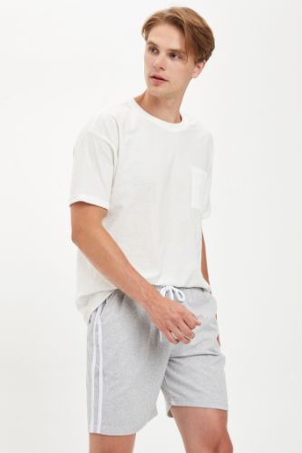 Şeritli Detaylı Bağcıklı Slim Fit Şort