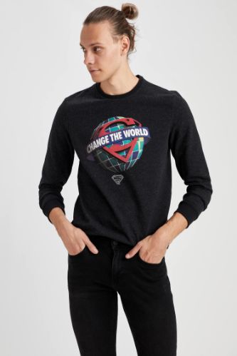 Superman Lisanslı Slim Fit Bisiklet Yaka Uzun Kollu İçi Yumuşak Tüylü Sweatshirt