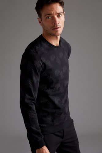 Slim Fit Sweatshirt
