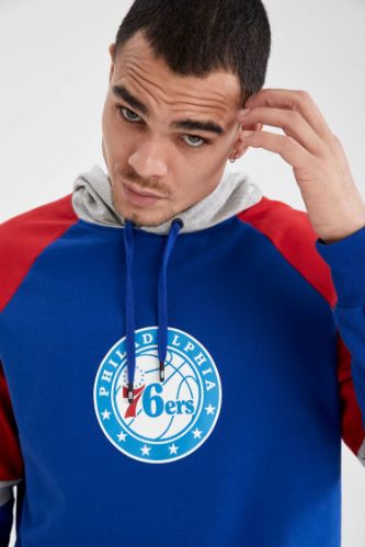 NBA Lisanslı Oversize Fit Kapüşonlu Sweatshirt