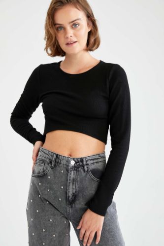 Uzun Kollu Önü Kısa Crop Top