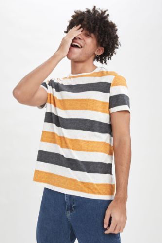 Slim Fit Bisiklet Yaka Çizgili Kısa Kollu Tişört