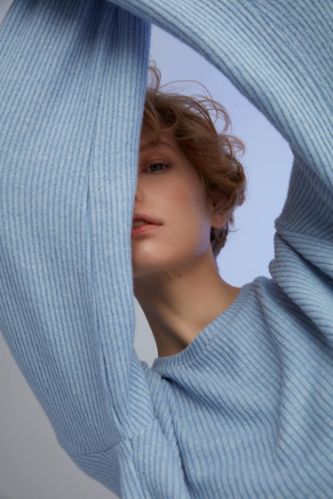 Oversize Fit Crop Sweatshirt