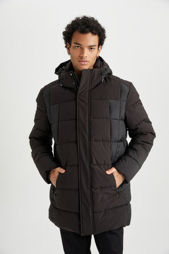 Slim Fit Hooded Faux Fur Lined Puffer Jacket