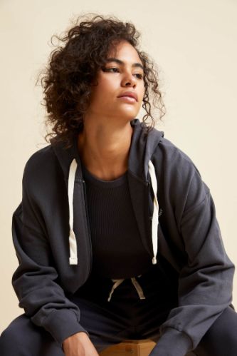 Organik Pamuklu Kapüşonlu Oversize Fit Cep Detaylı Fermuarlı Sweat Hırka