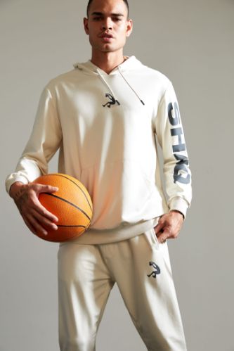 Shaquille O'Neal Lisanslı Standart Fit Kapüşonlu Uzun Kollu Sweatshirt