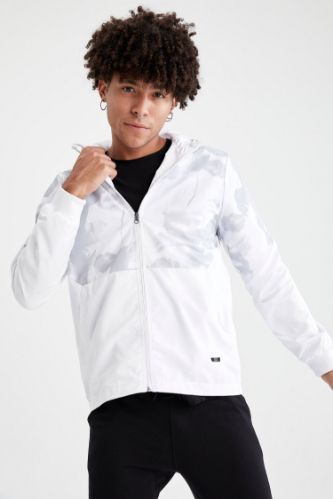 Slim Fit Desenli Kapüşonlu Mevsimlik İnce Yağmurluk Mont