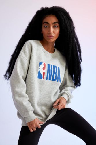 NBA Lisanslı Oversize Fit İçi Yumuşak Tüylü Sweatshirt