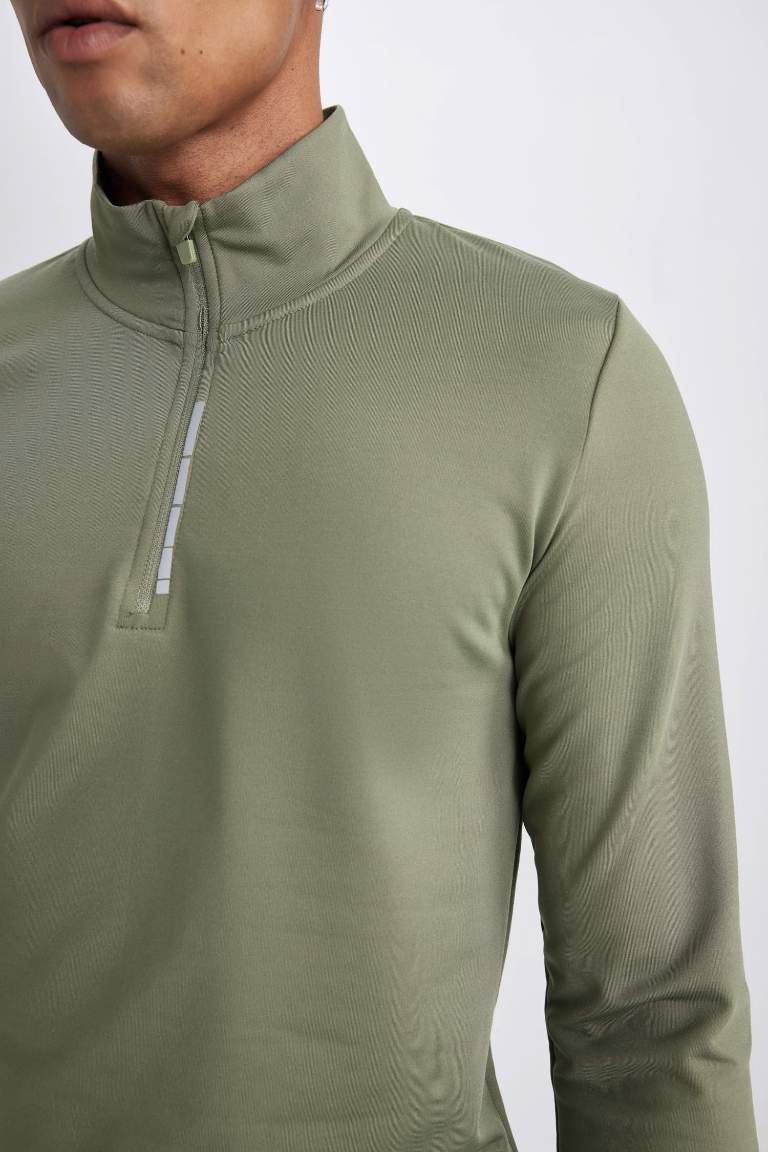 DeFactoFit Slim Fit Dik Yaka Tişört