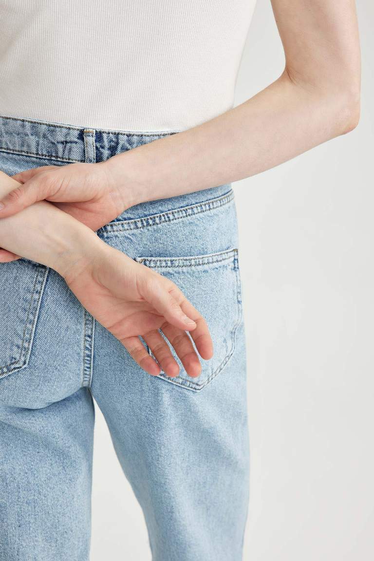 90's Wide Leg Yüksek Bel Geniş Paça Yırtık Detaylı Uzun Jean Pantolon