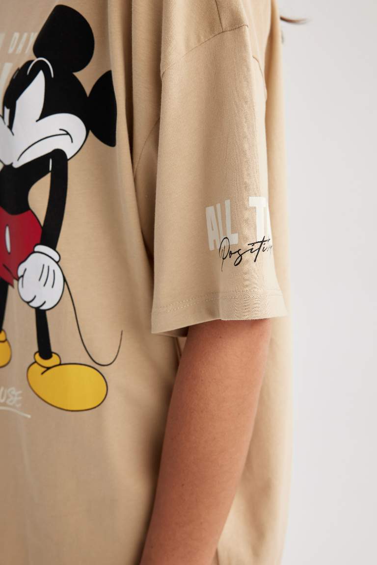 Disney Mickey & Minnie Oversize Fit Bisiklet Yaka Baskılı Kısa Kollu %100 Pamuk Tişört